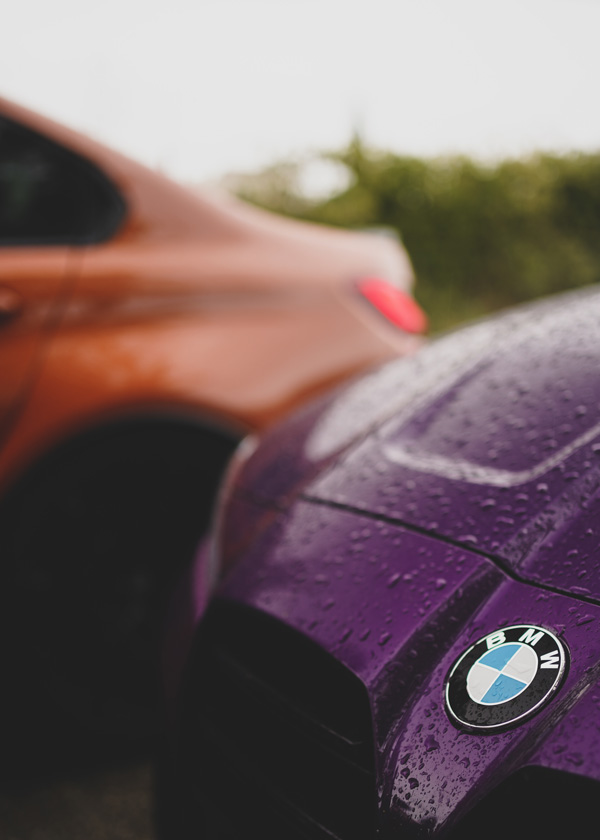 BMW M4 violet