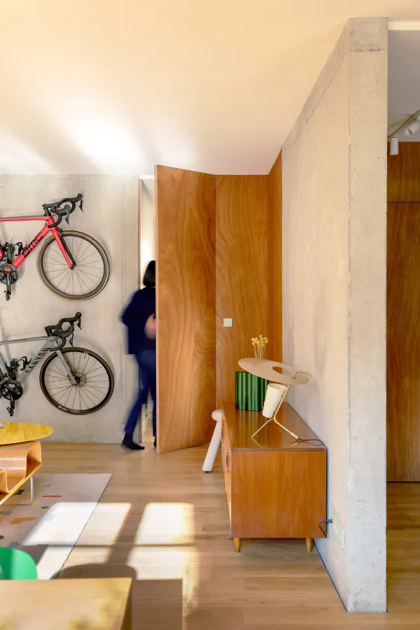 Salle de bain haut de gamme, robinetterie encastrée, à louer pour shooting photos